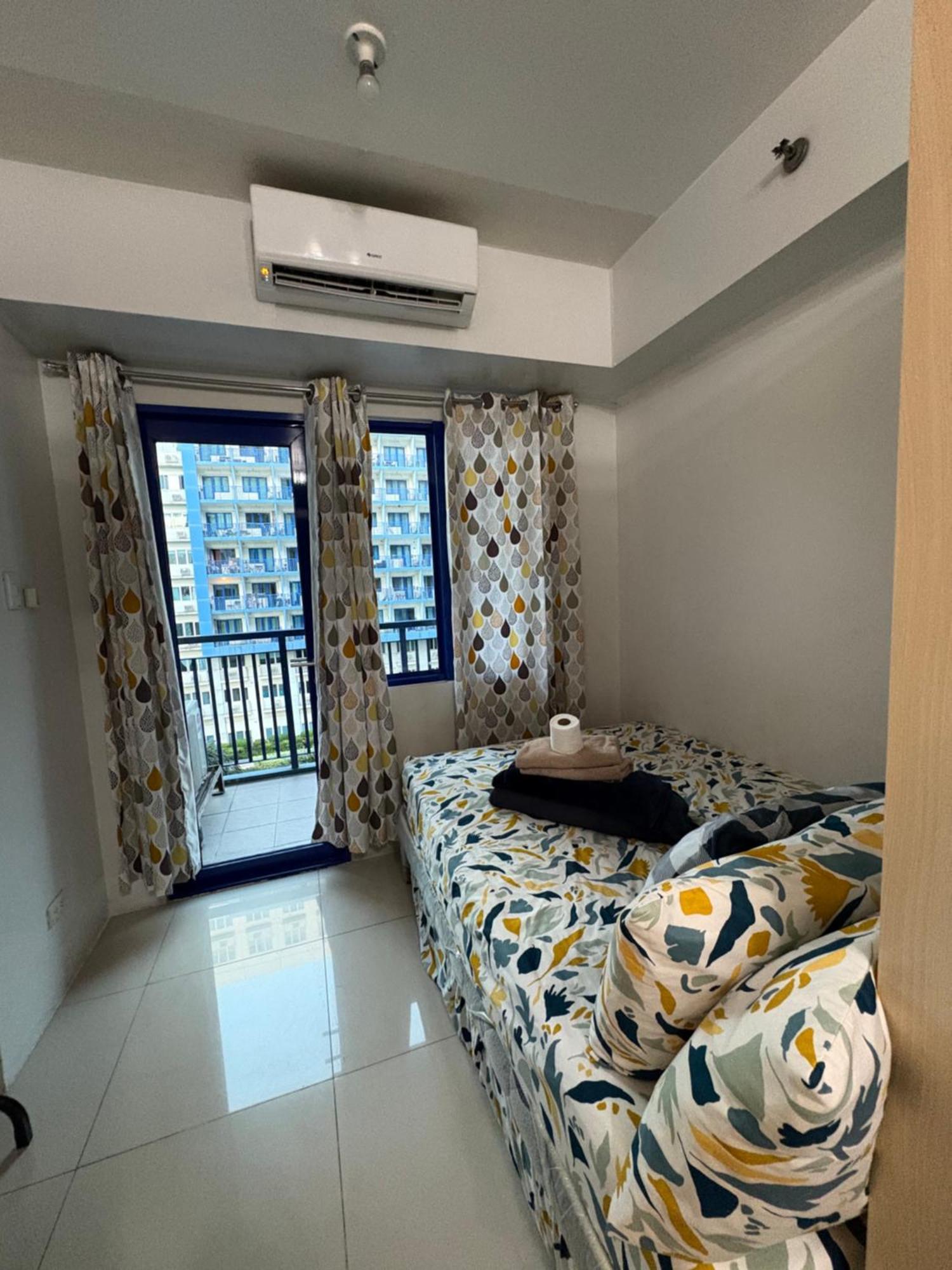 Sea Residences Jeremiah2911 Манила Екстериор снимка